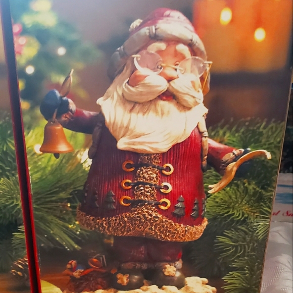 Kirklands Other - New Musical Santa decoration